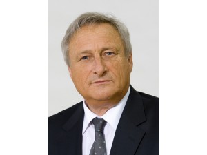 Josef Riemer - FPÖ - beantwortet Fragen der Bevölkerung